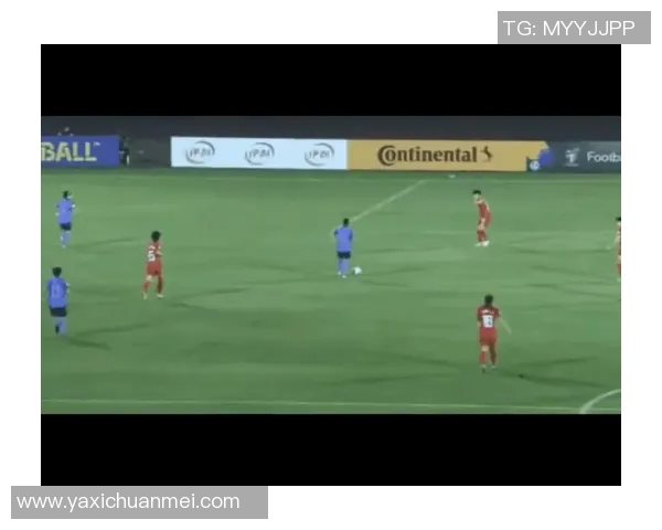 足球球星卡贴纸撕下瞬间的惊喜与珍藏价值探索